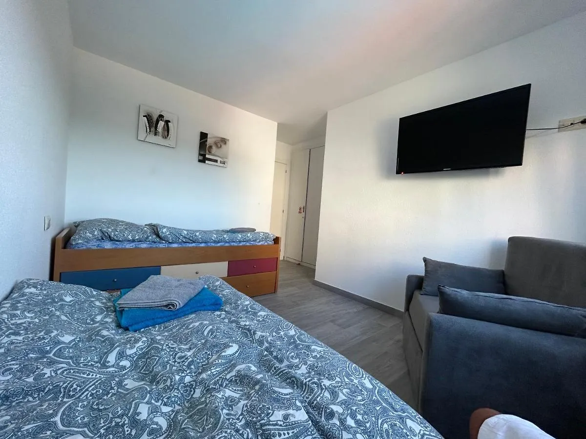 Apartment Direkt Am Strand Blanes Spain